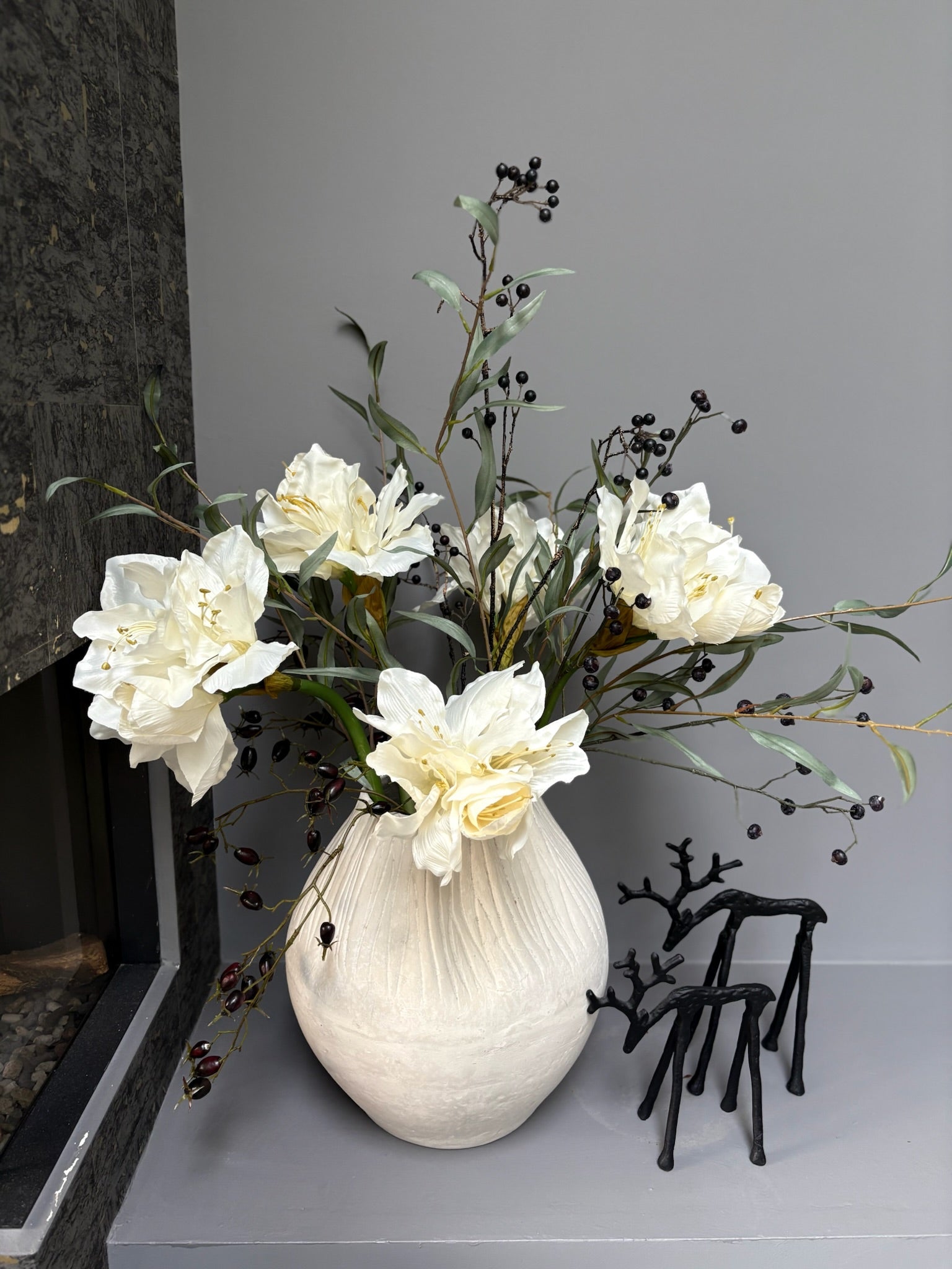 DAF | White Amaryllis